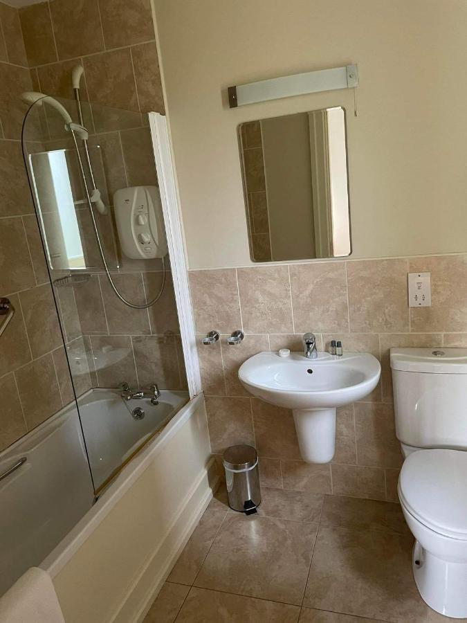 Dunkerron Woods Holiday Homes เคนแมร์ ภายนอก รูปภาพ