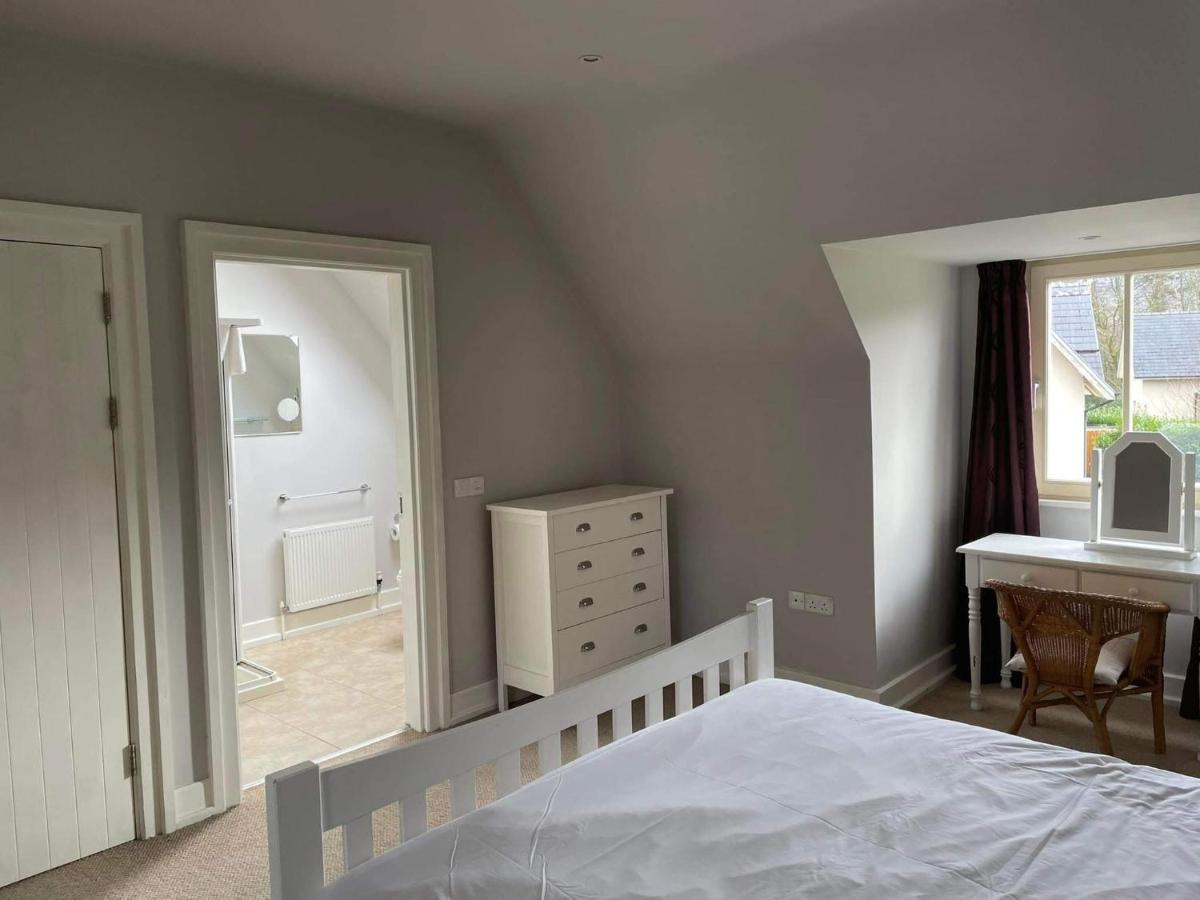 Dunkerron Woods Holiday Homes เคนแมร์ ภายนอก รูปภาพ