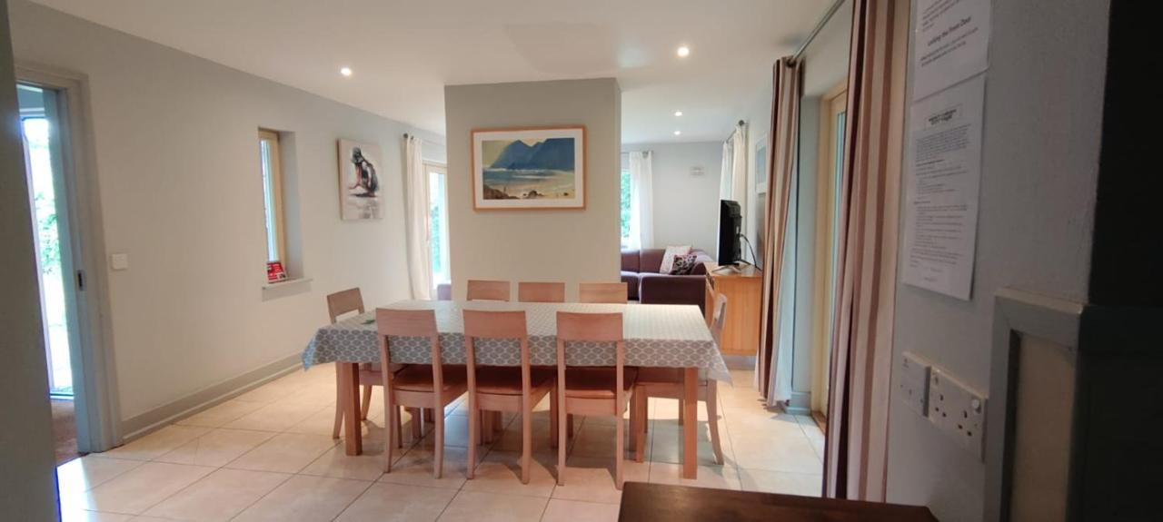 Dunkerron Woods Holiday Homes เคนแมร์ ภายนอก รูปภาพ